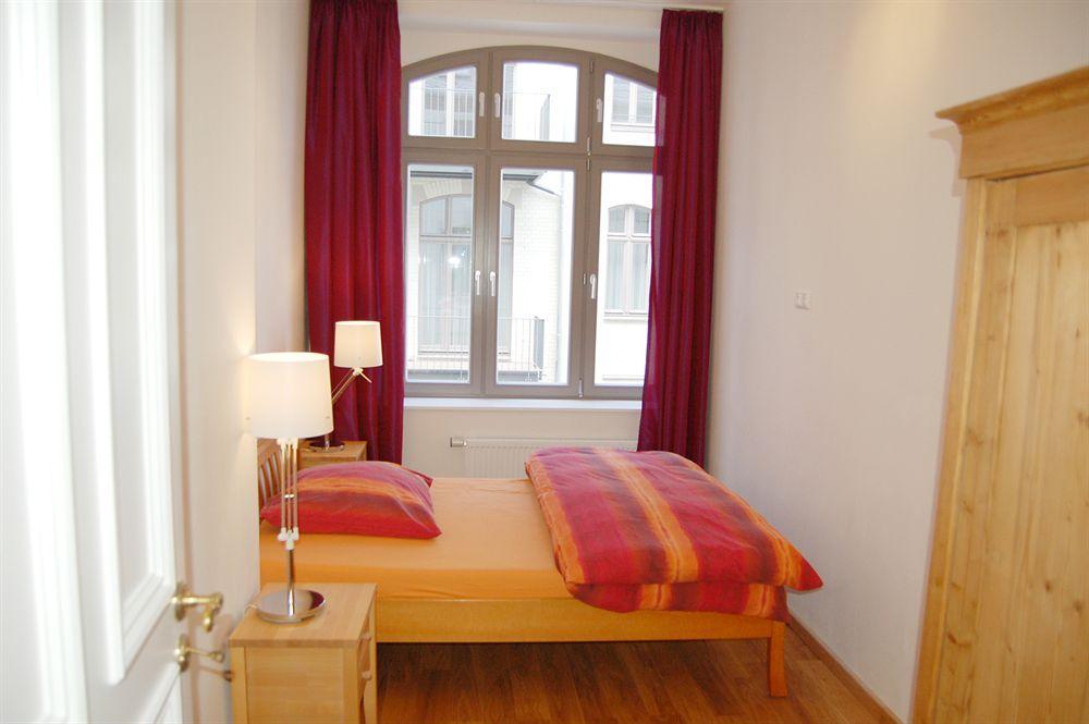 Aptc Downtown Monument4Rent Near Checkpoint Charlie Berlin Bagian luar foto